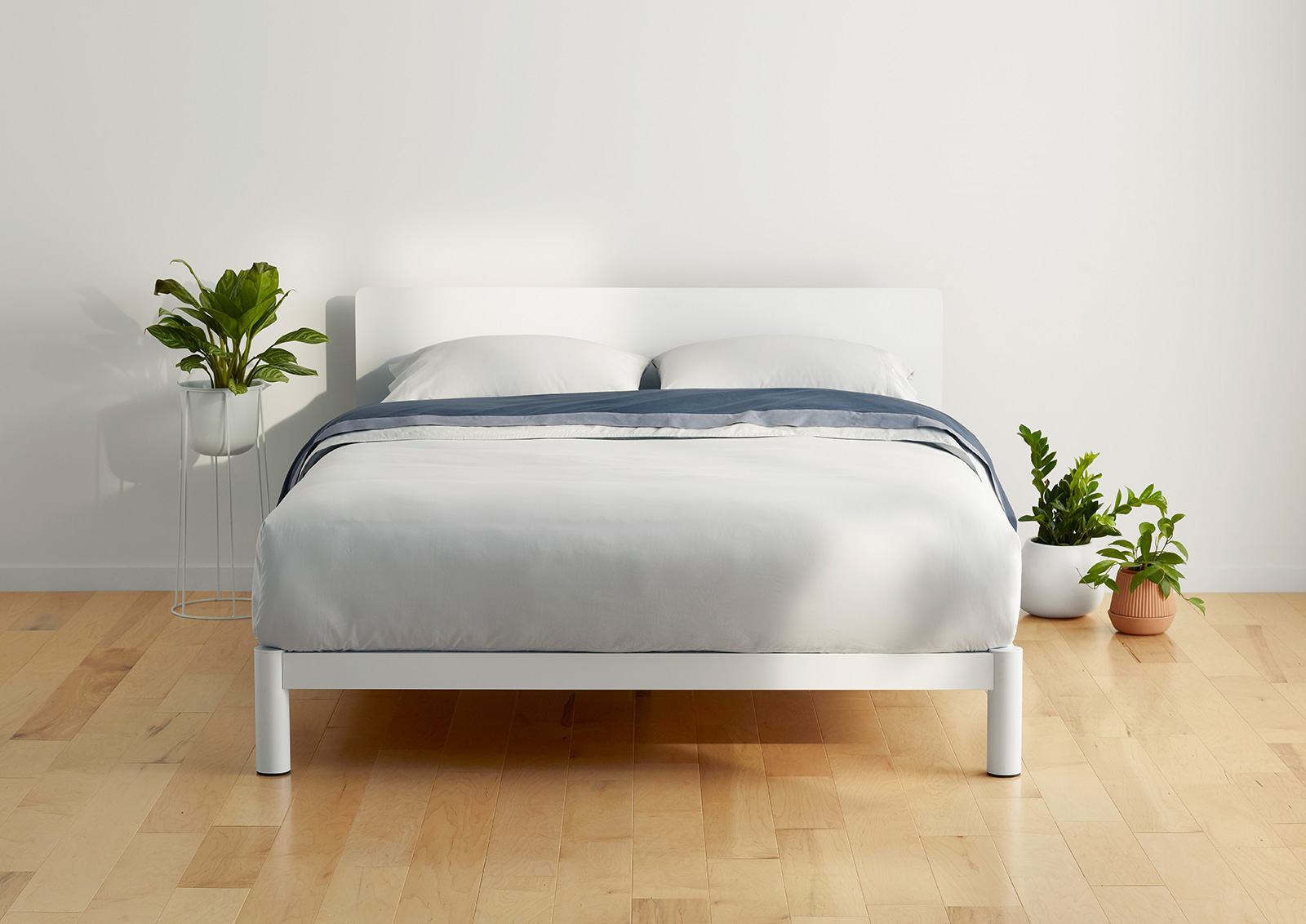 casper metal bed frame headboard